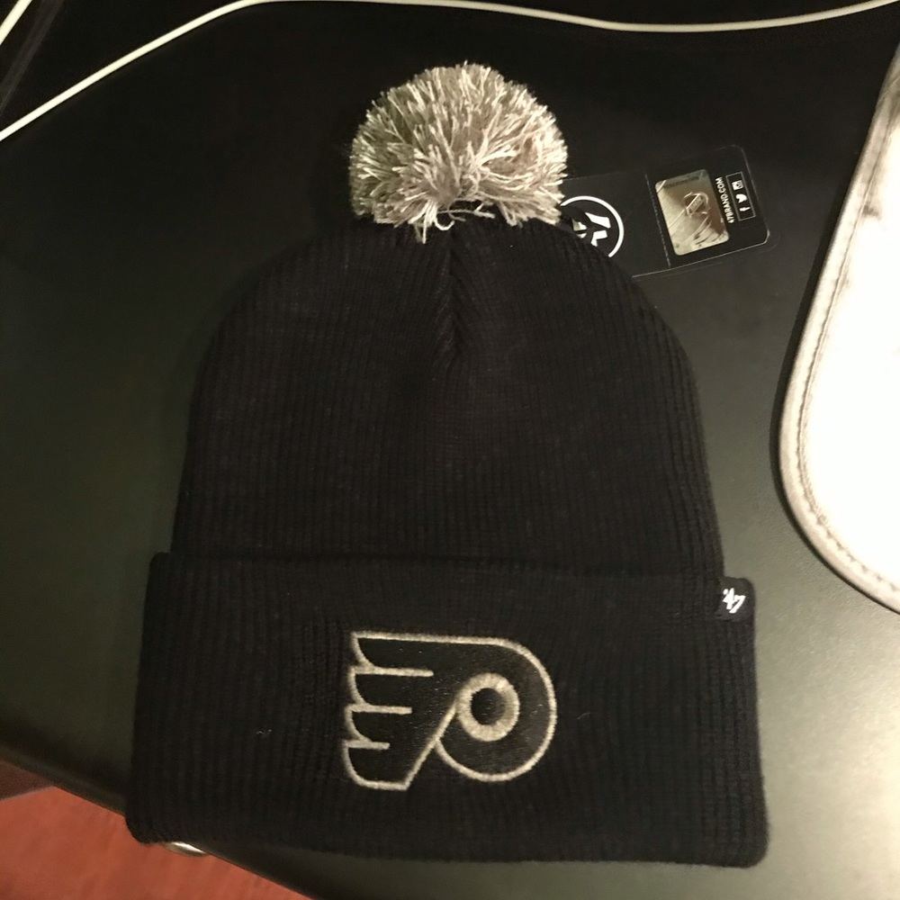 Flyers Knit Hat NWT UNISEX